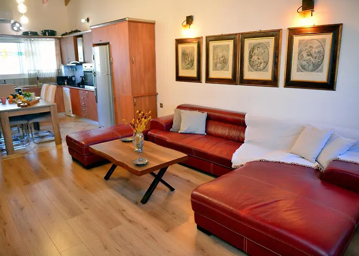 Unique Smaragda's Residense Apartman *